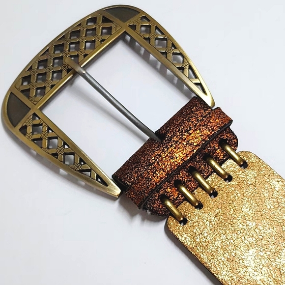 Vintage Wide Belt and Buckle - Picture 5 of 7